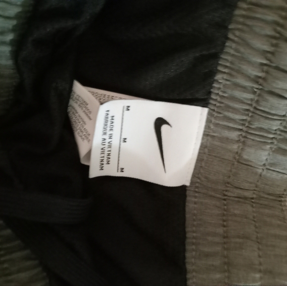 Nike Gray Men’s Swoosh‎ Swim Trunks - Picture 2 of 2